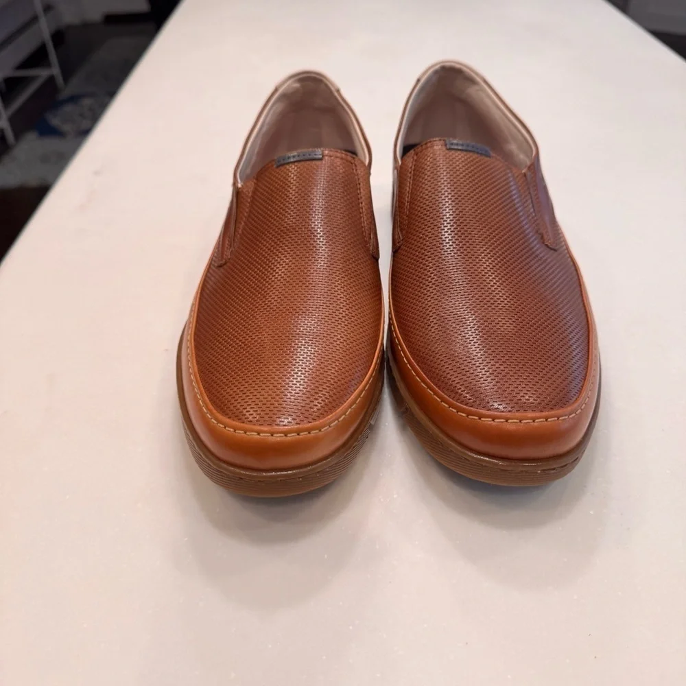 NEW! Fluchos Barry Men’s Brown Leather Loafers W/ Dynergy Max Tech. US 10 EU 44